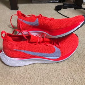 Nike Vaporfly 4% Flyknit Mens Size 10